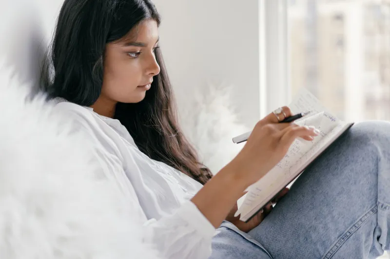 I Spent 90 Days Actually Tracking My Friendships — Here's What the Data Told Me
