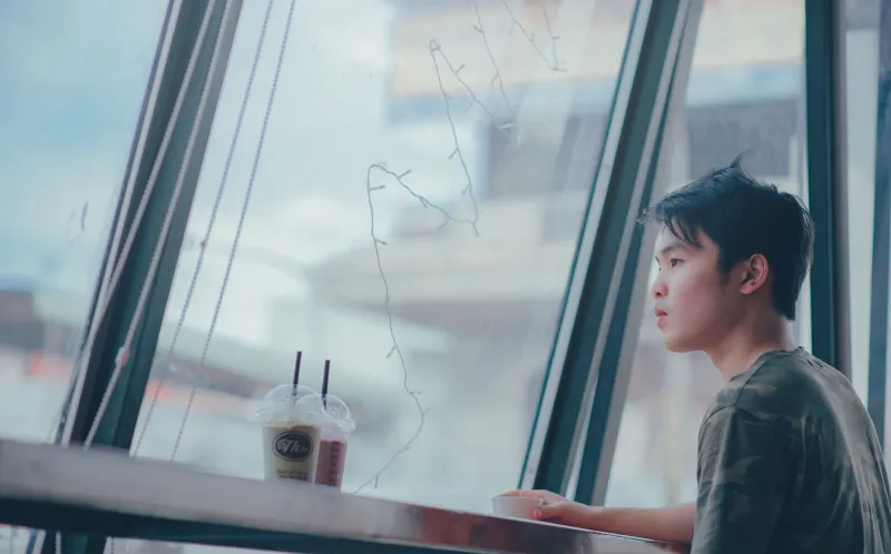 Wait… Am I the Bad Friend? A Genuinely Uncomfortable Guide to Figuring It Out